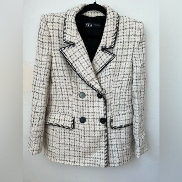 Zara, Textured Double-Breasted Blazer - White/Black. Size: M. NWT. - Picture 4 of 16